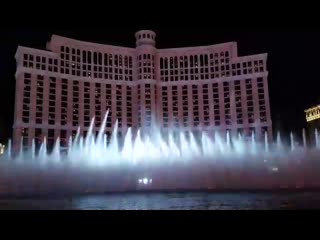 bellagio fountain ahead of game of thrones premiere