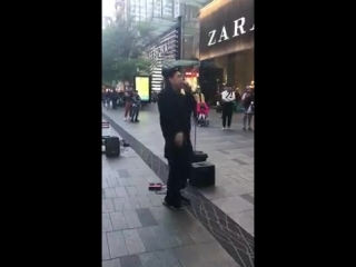 performance of the beatboxer voltak on the streets of sydney