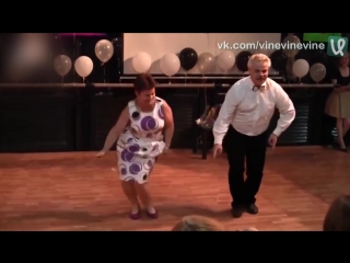 dance of an old couple