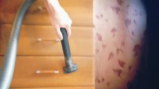 weird vacuum cleaner © video