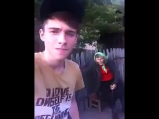 he just wanted a selfie with his granny © video