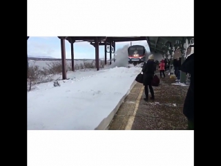 epic train arrival © video